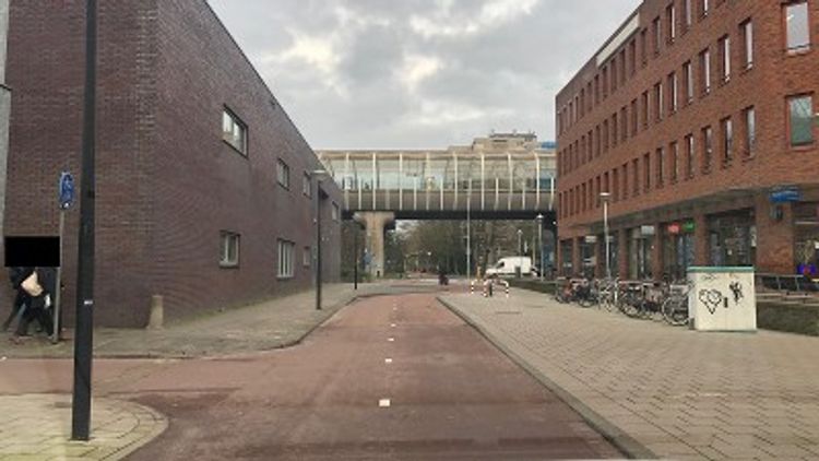 Amsterdam - Recherche zoekt getuigen ernstig steekincident