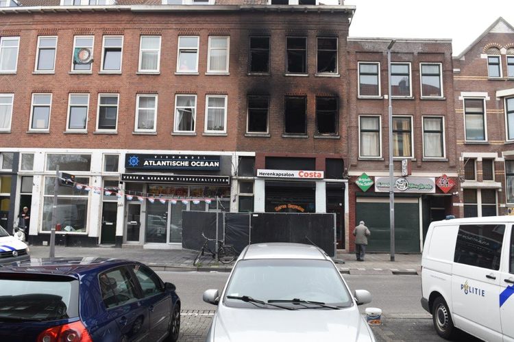 Rotterdam - Gezocht - Politie zoekt getuigen in onderzoek fatale brand Hilledijk